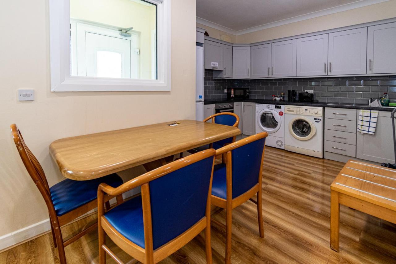 Aisling Guest House Ашбърн Екстериор снимка