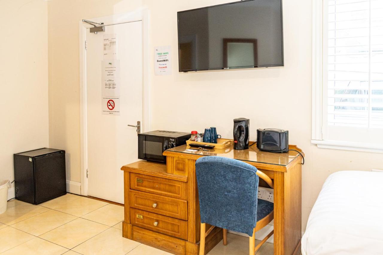 Aisling Guest House Ашбърн Екстериор снимка