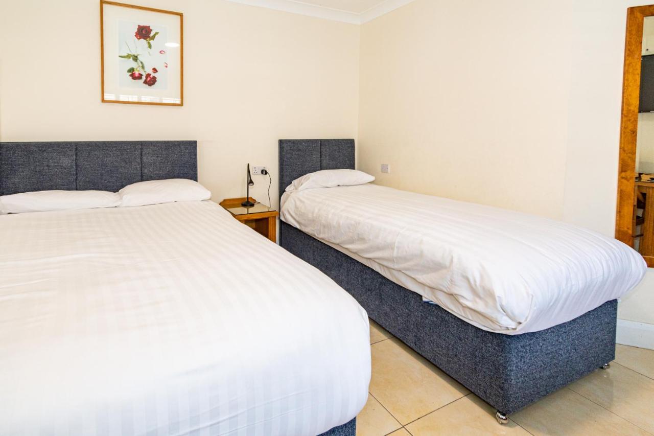 Aisling Guest House Ашбърн Екстериор снимка