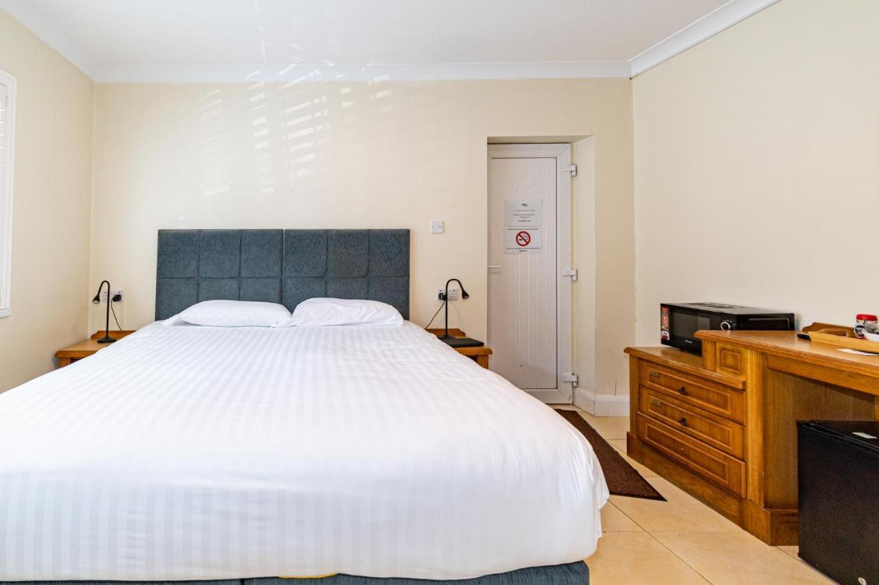 Aisling Guest House Ашбърн Екстериор снимка