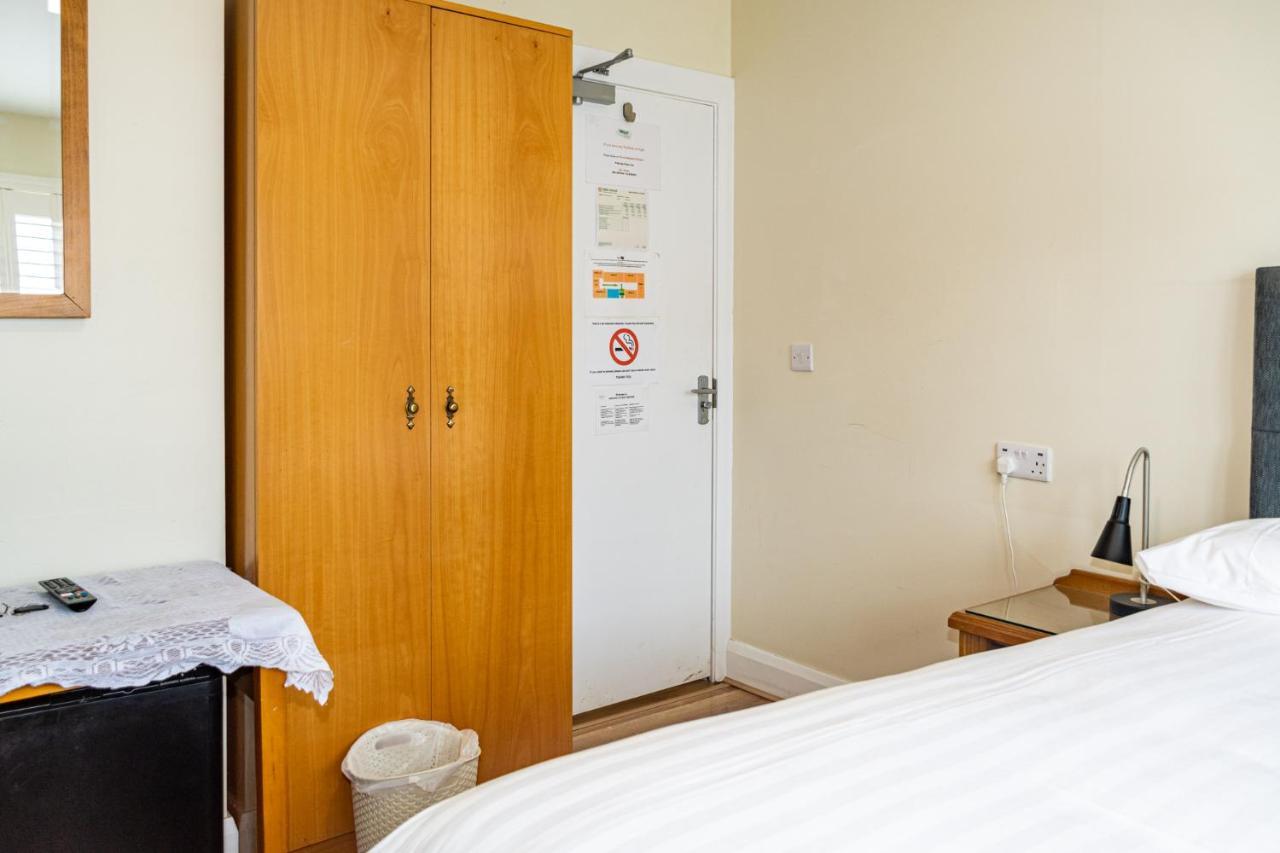 Aisling Guest House Ашбърн Екстериор снимка