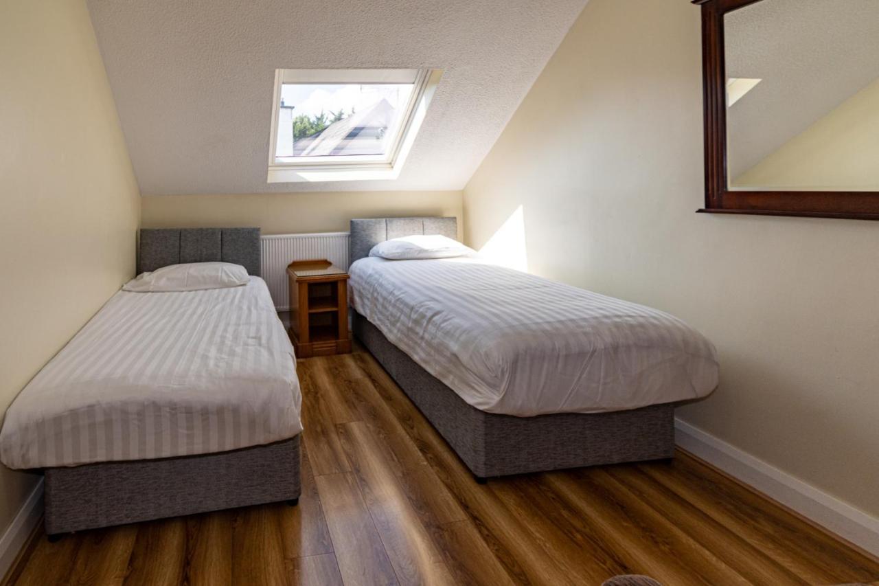 Aisling Guest House Ашбърн Екстериор снимка