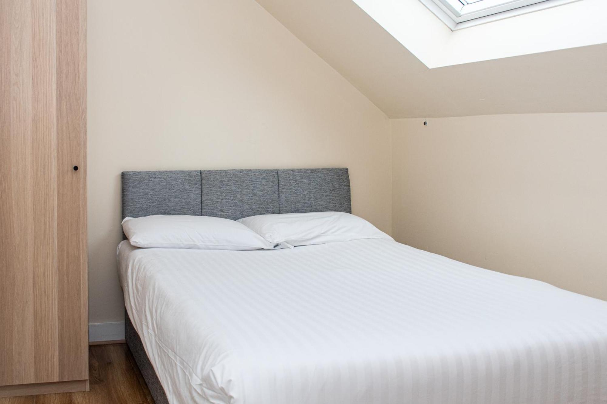 Aisling Guest House Ашбърн Екстериор снимка